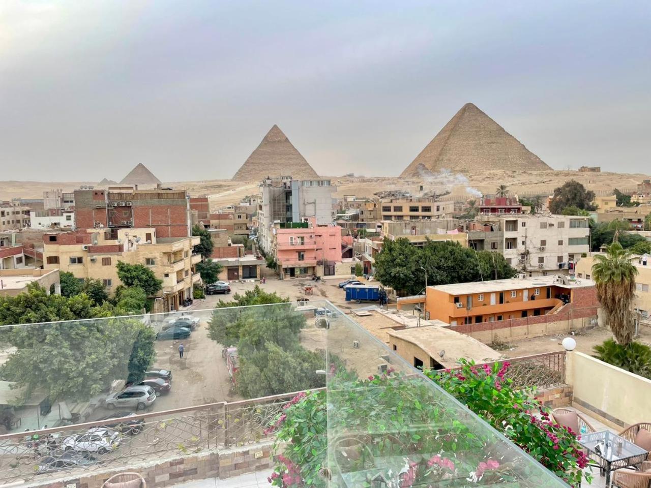 Hotel Pyramids Homeland